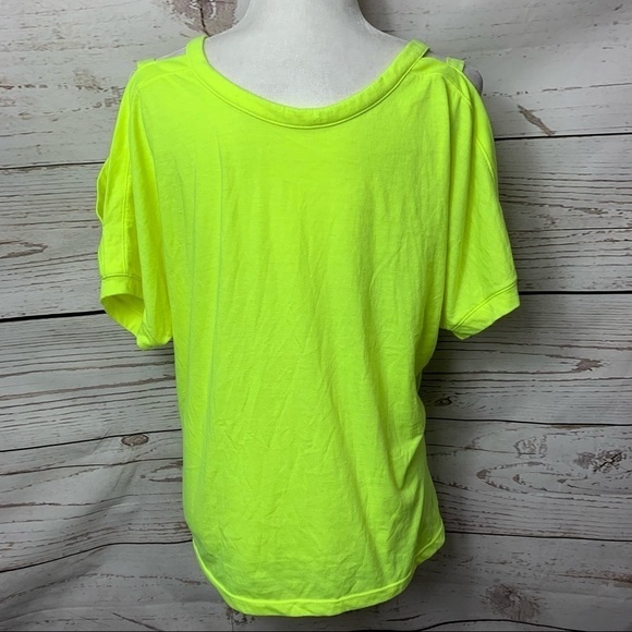 Fabletics Britta Neon Yellow Reversible T-shirt - Picture 5 of 6